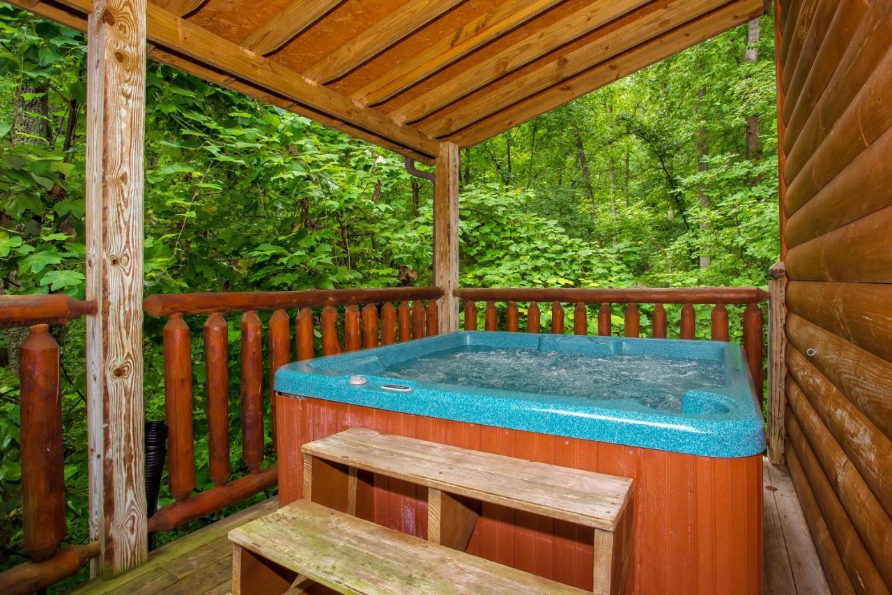 Suite Sensations, Hot Tub, Pool Table, 1089 Free Tickets Each Paid Day, Dollywood And More Pigeon Forge Dış mekan fotoğraf