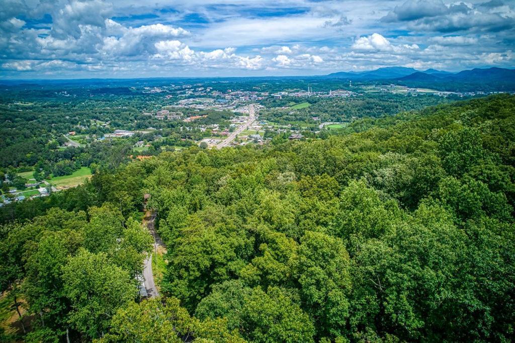 Suite Sensations, Hot Tub, Pool Table, 1089 Free Tickets Each Paid Day, Dollywood And More Pigeon Forge Dış mekan fotoğraf