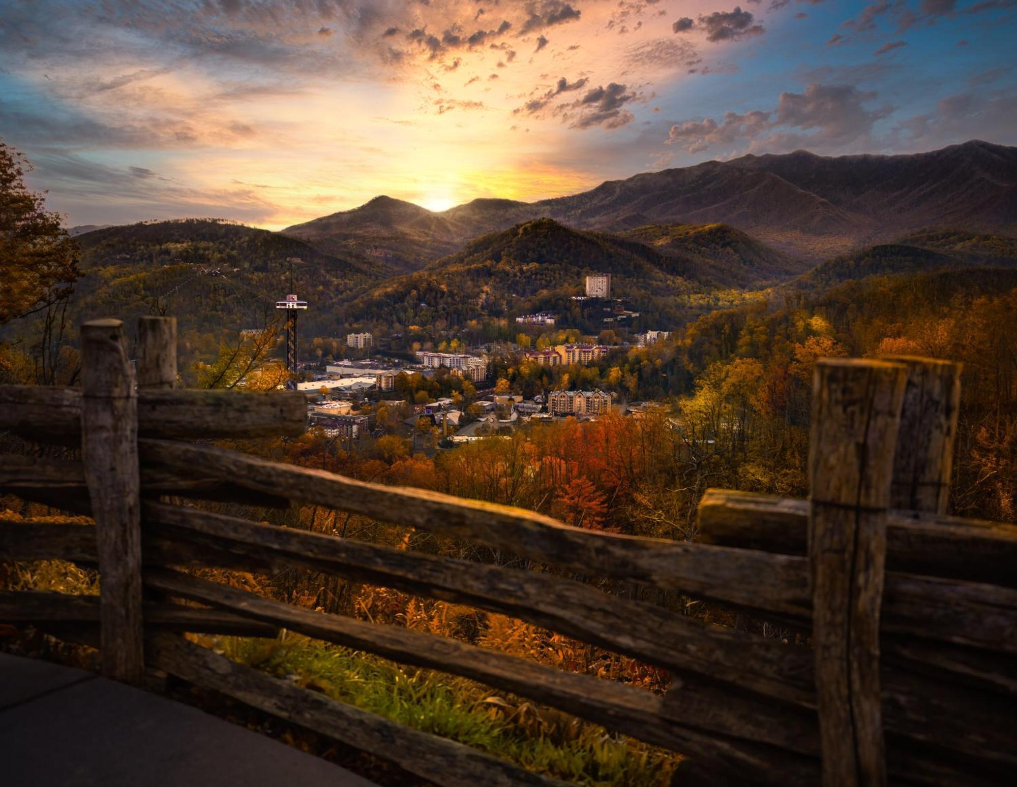 Suite Sensations, Hot Tub, Pool Table, 1089 Free Tickets Each Paid Day, Dollywood And More Pigeon Forge Dış mekan fotoğraf