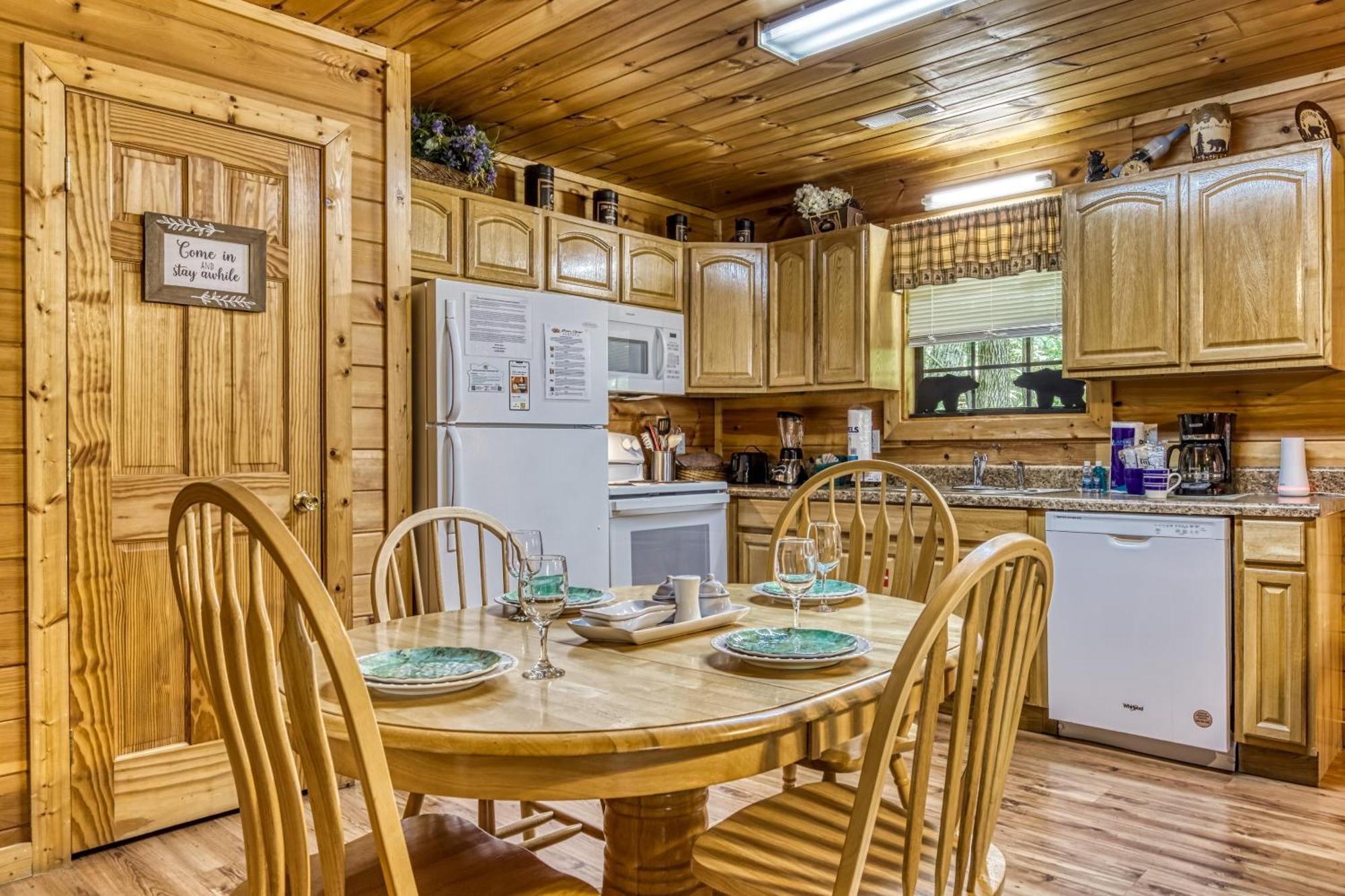 Suite Sensations, Hot Tub, Pool Table, 1089 Free Tickets Each Paid Day, Dollywood And More Pigeon Forge Dış mekan fotoğraf