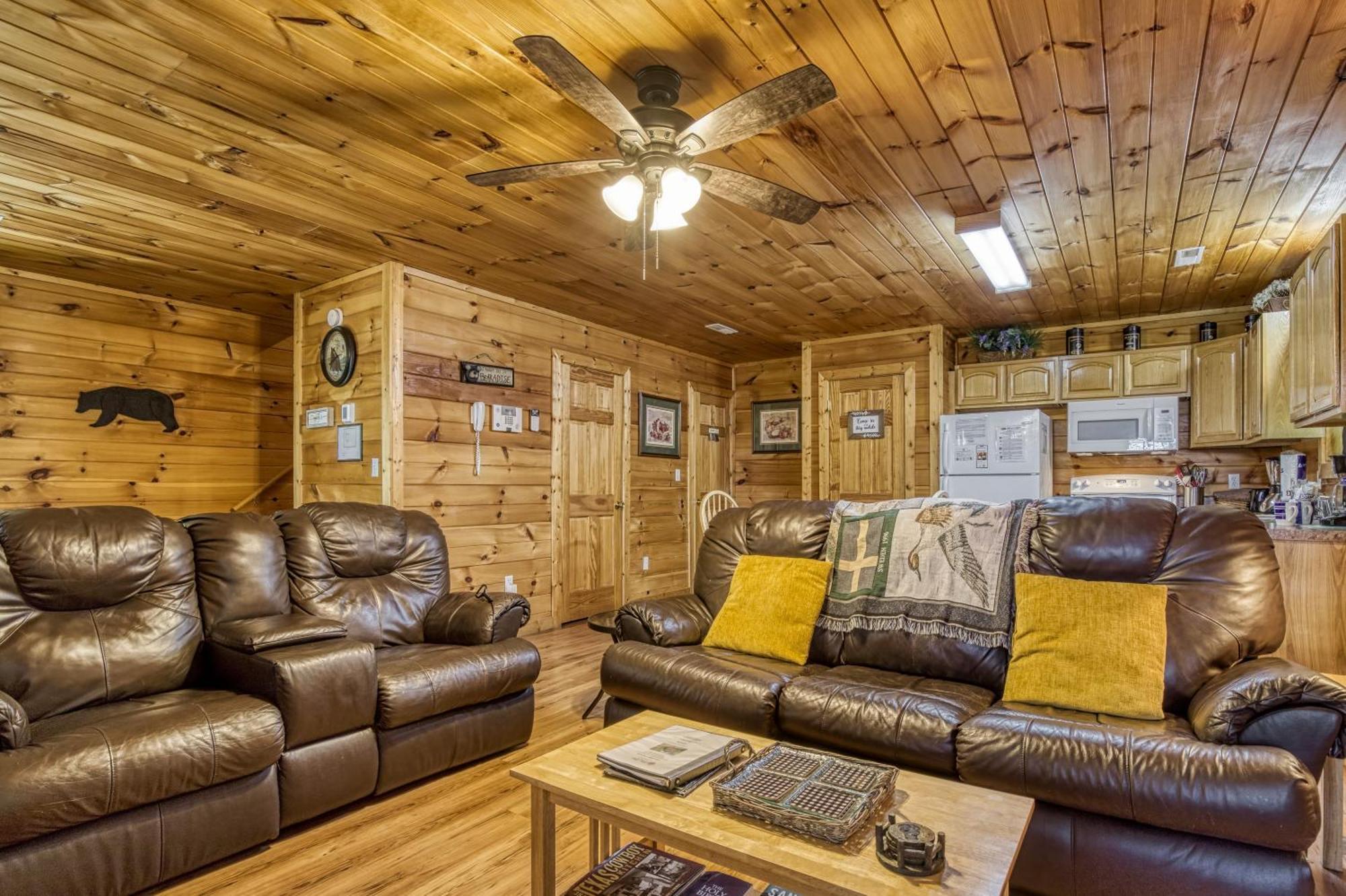 Suite Sensations, Hot Tub, Pool Table, 1089 Free Tickets Each Paid Day, Dollywood And More Pigeon Forge Dış mekan fotoğraf
